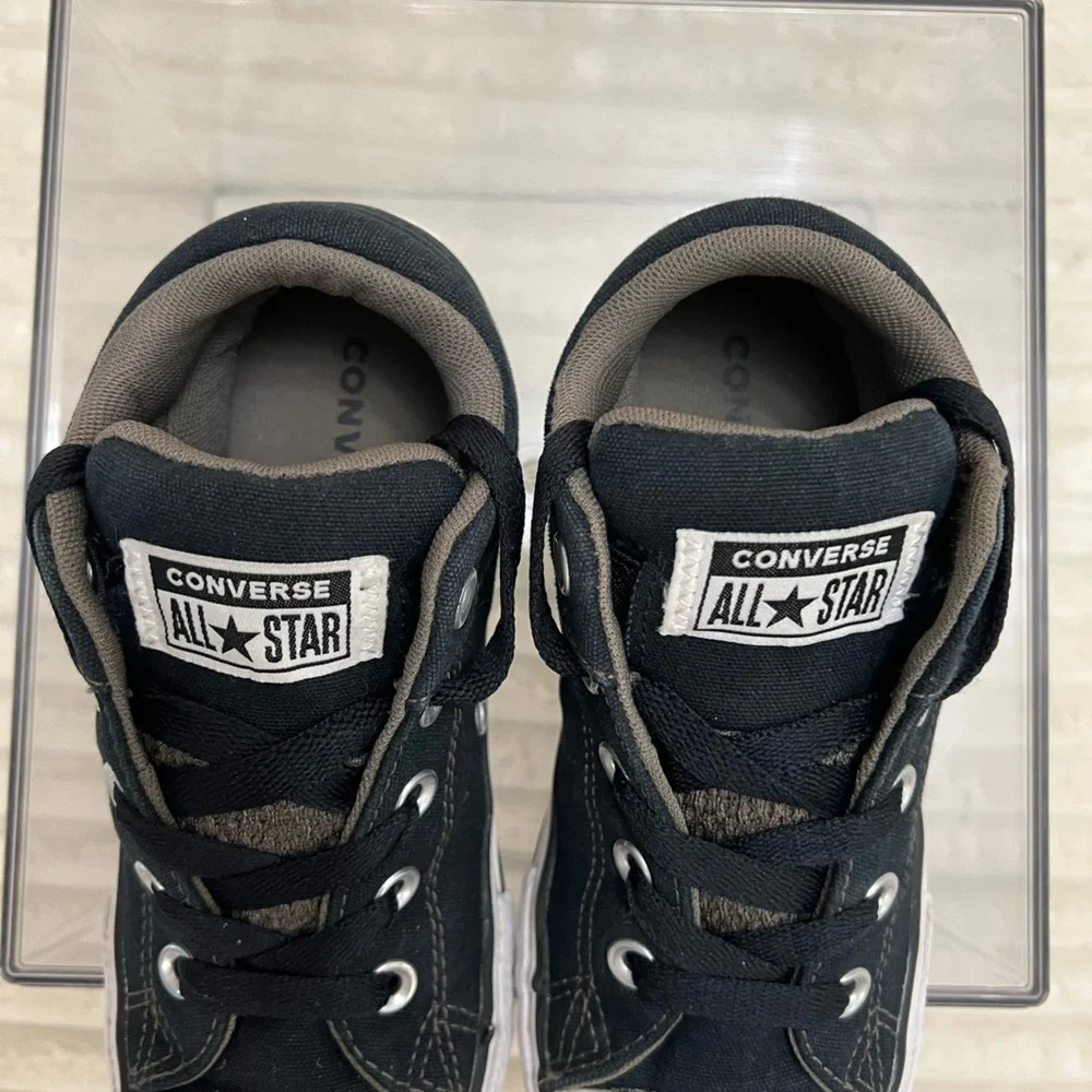 Converse Kids Chuck Taylor All Star Low-Top Sneakers Size Junior 2